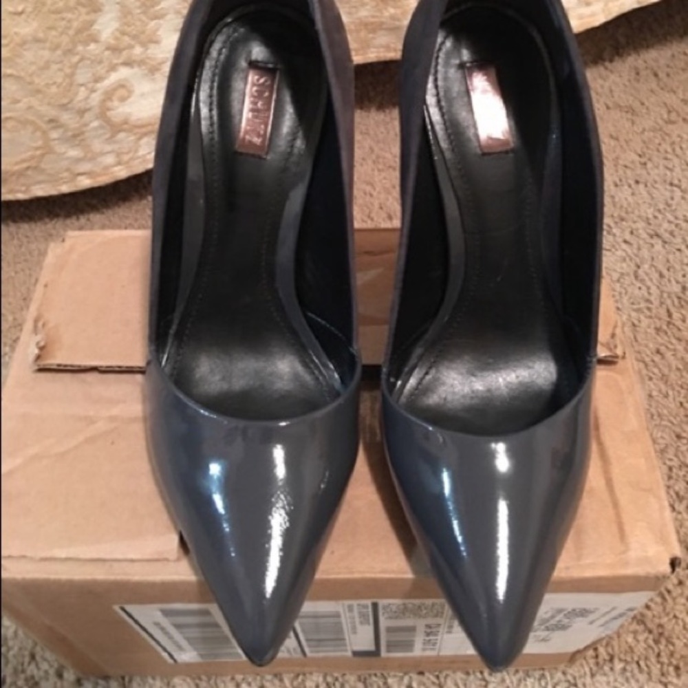 Brand new heels - Picture 3 of 4